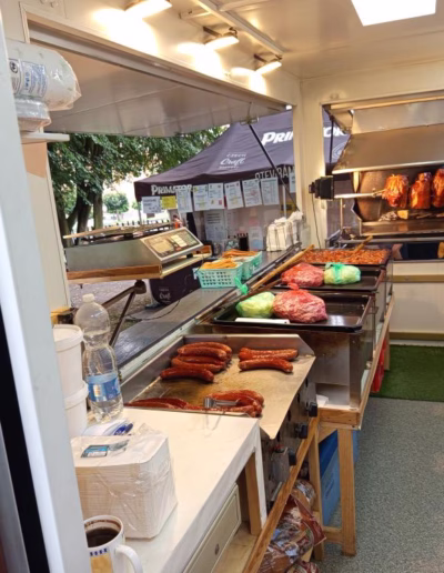 Catering - prase na rožni