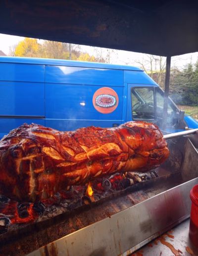 Catering - prase na rožni