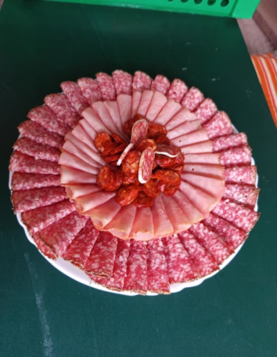 Catering - prase na rožni