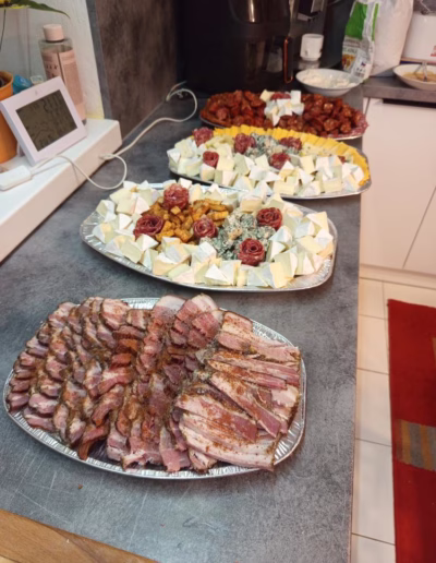 Catering - prase na rožni